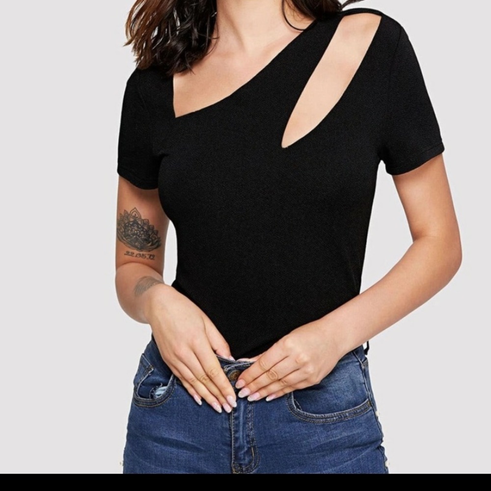 NWOT** Shein XS Black Cut-Out Textured Fit Tee - Picture 1 of 6